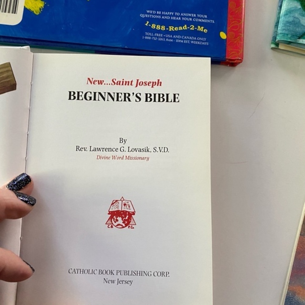 YOUNG READERS RELIGIOUS 4 BOOK BUNDLE - Picture 15 of 16